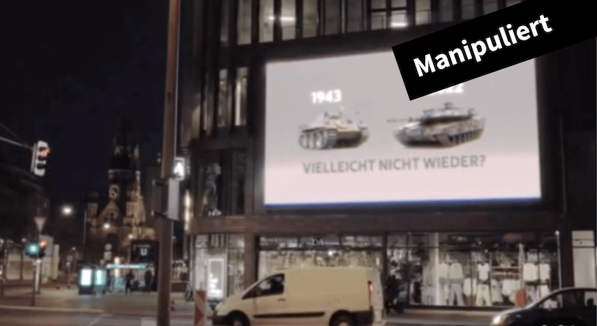 Auf dieser Werbetafel in Berlin wurde kein Video mit Panzern gezeigt - Featured image