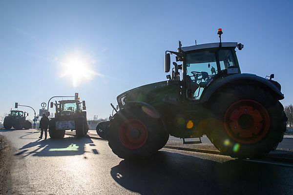 APA-Faktencheck: Kaum Österreicher zu deutschen Bauernprotesten - Featured image