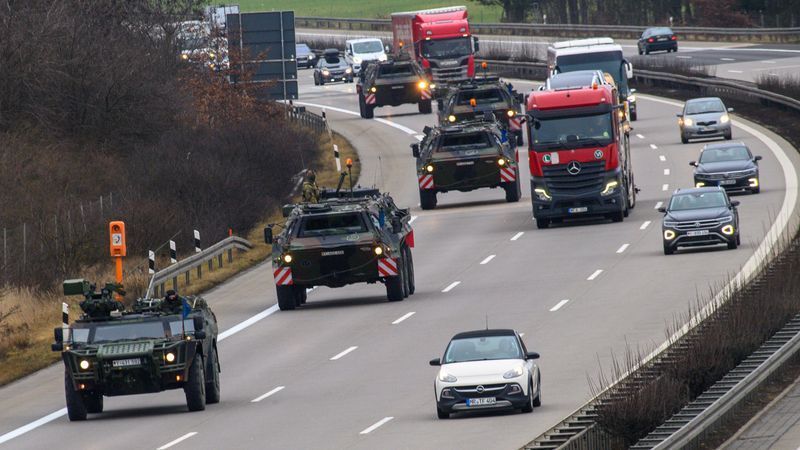 Militärkolonne auf Autobahn fuhr nach Bayern, nicht «Richtung Russland» - Featured image