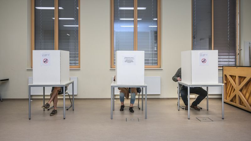 In Wahlkabinen darf weder fotografiert noch gefilmt werden - Featured image