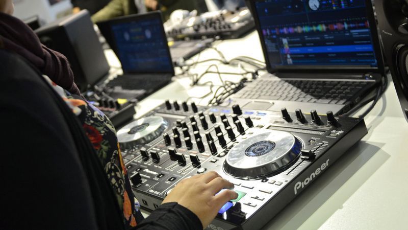 DJ-Videos mit falscher Audiospur manipuliert - Featured image