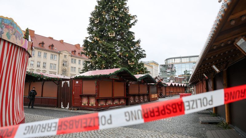 Bild mit Anti-AfD-Banner ist KI-generiert