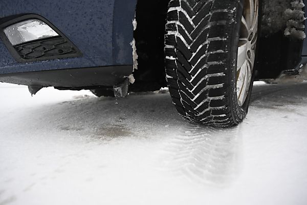 APA-Faktencheck: Italienische Autoreifen-Regel seit Jahren gültig - Featured image