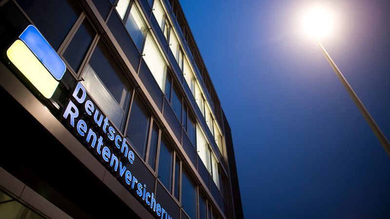 Beamte bekommen Ruhegehalt, keine Rente - Featured image