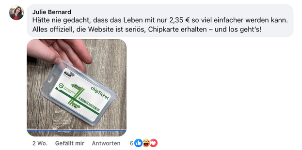 Eine Person hält eine Chipkarte mit der Aufschrift „6 Monate kostenlos“ in der Hand. Daneben ist das VRR-Logo zu sehen.