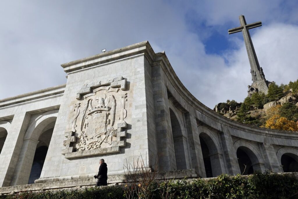 Stauseen, Sozialversicherung, Wohnraum: Desinformation zu Franco kursiert 50 Jahre nach seinem Tod - Featured image