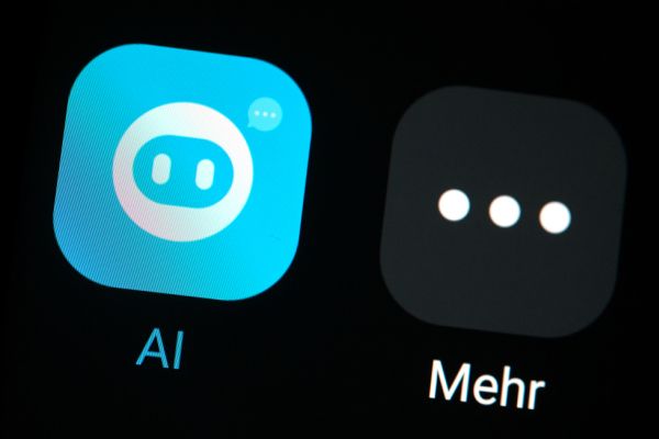 APA-Faktencheck: KI-Bild von Mädchen am Steuer ging als echt viral - Featured image