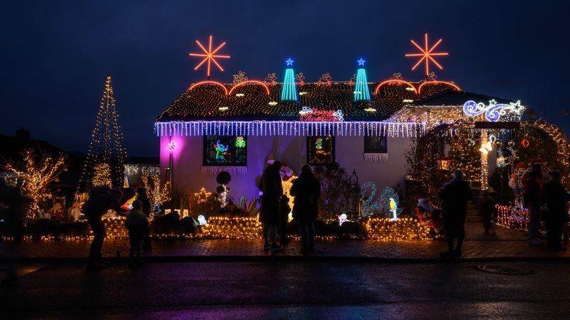 Angebliches Verbot für Weihnachtsbeleuchtung ist erfunden - Featured image