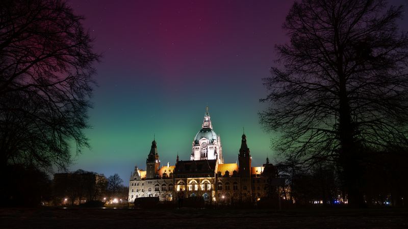 Polarlichter bis zu den Alpen - und falsche Erklärungen im Netz - Featured image