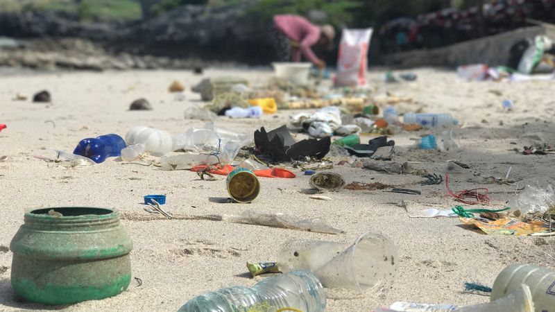 Video über Müllentsorgung im Meer ist KI-generiert - Featured image