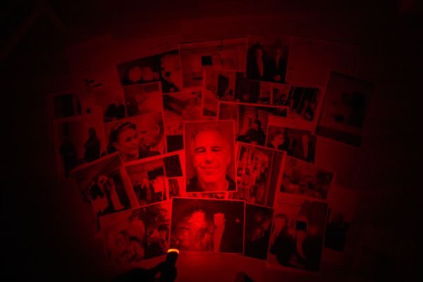 APA-Faktencheck: Aktuelle Falschbehauptungen um Causa Epstein - Featured image