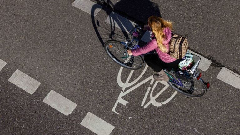 Radweg wurde nicht von ladenden E-Autos blockiert - Featured image