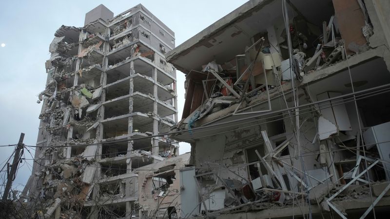 Alte Aufnahme zerstörter Häuser in Israel verbreitet - Featured image