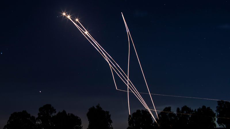 Video zeigt Angriff 2024 im Süden Israels, nicht aktuell auf Tel Aviv - Featured image