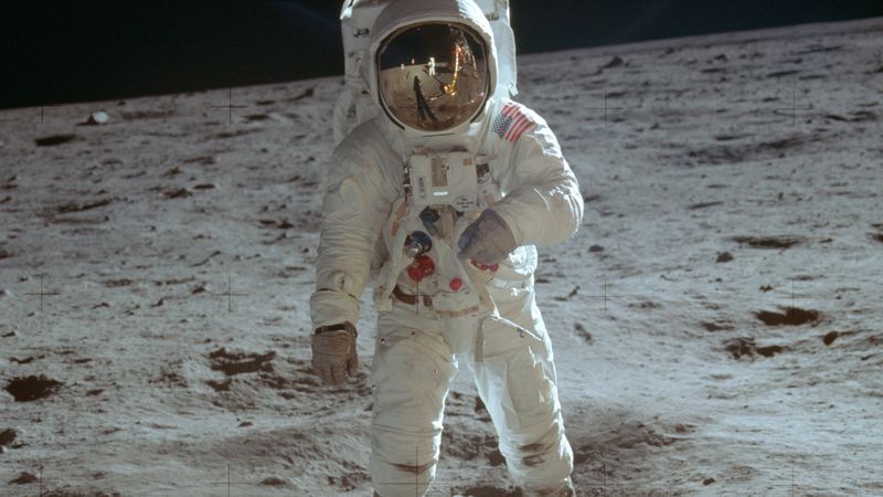 Astronaut Buzz Aldrin betrat 1969 tatsächlich den Mond - Featured image