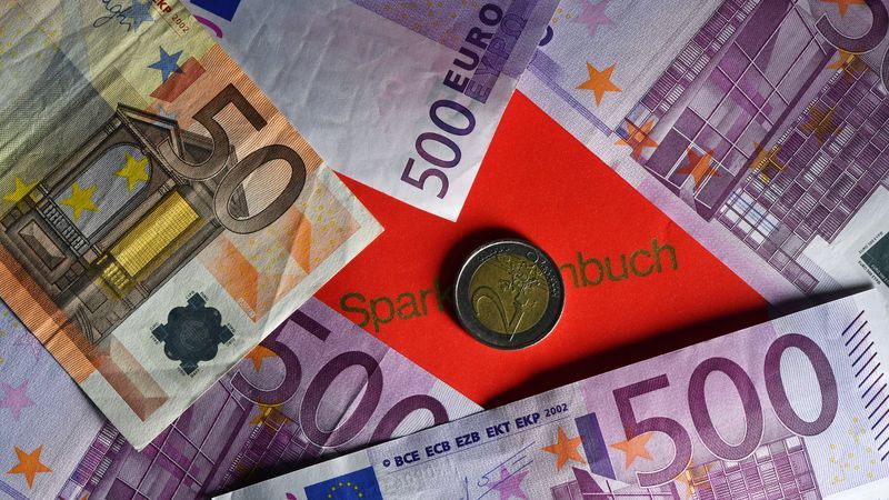 Gerücht um Zwei-Euro-Abgabe auf Bankkonten ist frei erfunden - Featured image