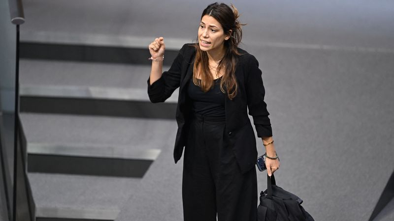 Manipulierte Abbildung von Linken-Politikerin Köktürk geht durchs Netz - Featured image